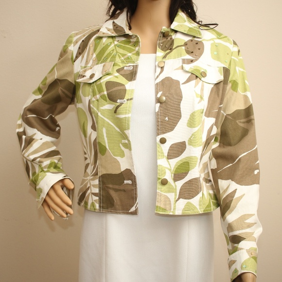 Maggy London Jackets & Blazers - NEW Maggy London Tropical Print Cropped Jacket S